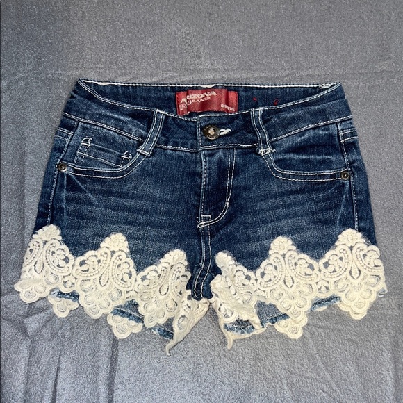 Arizona Denim Shorts with White Lace - Picture 1 of 4